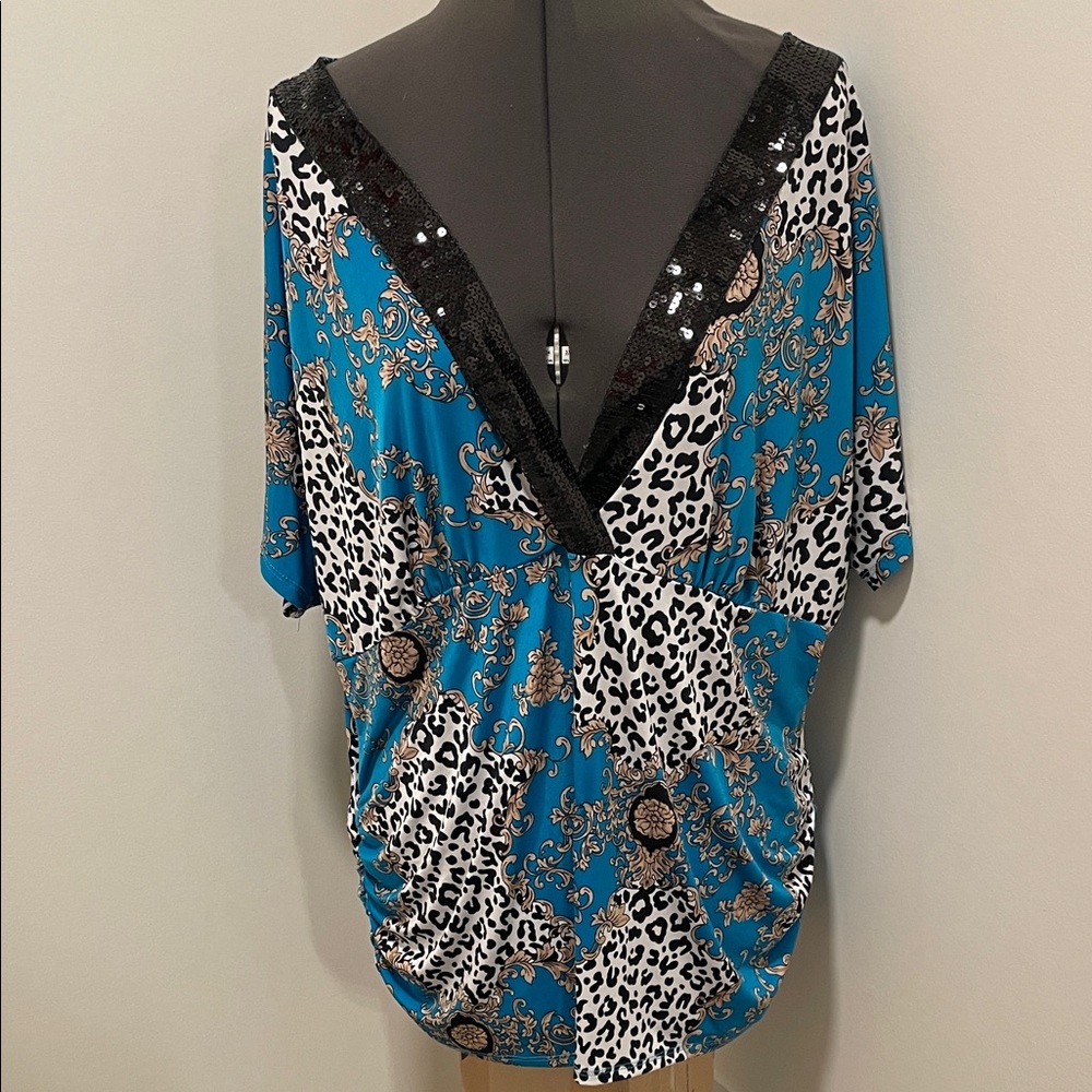 Elegant Teal and Black Patterned Blouse